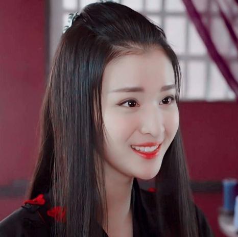 女演员王楚然晒照求荨麻疹治疗方案